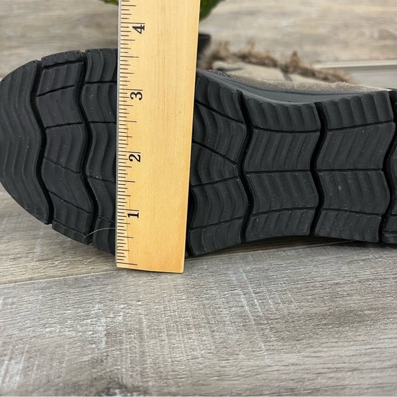 TAOS Brown Suede Leather Mid Calf Boots Faux Inside Fur women’s size 6 - Picture 12 of 15